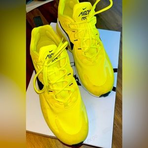 Yellow and black Nike air max 270 reacts size 8.5